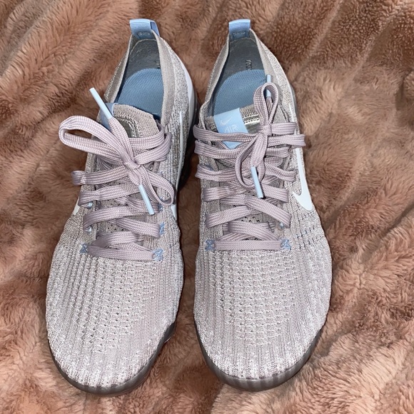 vapormax violet ash